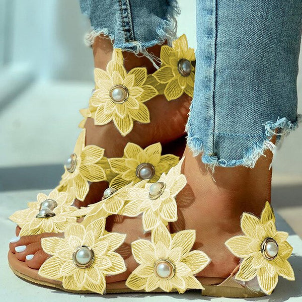 2020 New Summer Ladies Bohemian Floral Flat Sandals.