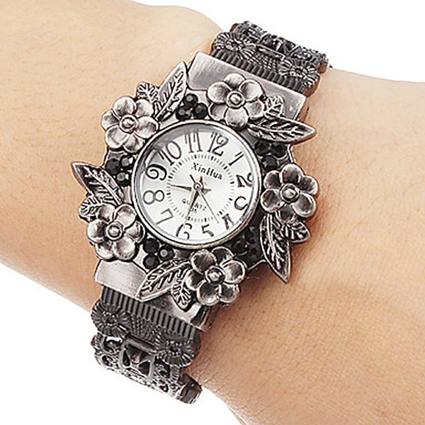 2020 XINHUA Trending Stainless Steel Dial Quartz Women Fashion Wristwatches